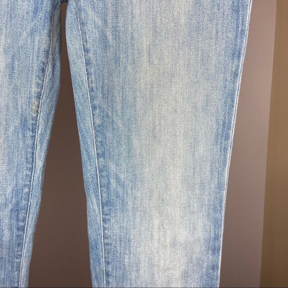 Gold Sign Straight Leg Jeans Size 28 Light Blue Wash - Picture 11 of 12